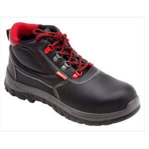 CHAUSSURES DE SÉCURITÉ Avec coquille et semelles antidérapantes Différents modèles disponibles.